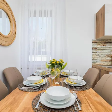 Ferienhaus Pet Friendly In With Kitchen Peroj