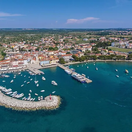 In With House Sea View Dom wakacyjny Peroj