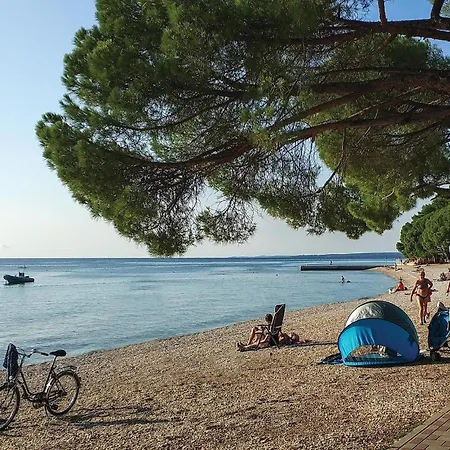 Dom wakacyjny In With House Sea View Peroj