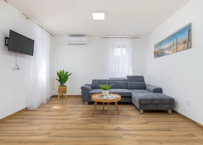 In With House Sea View Dom wakacyjny