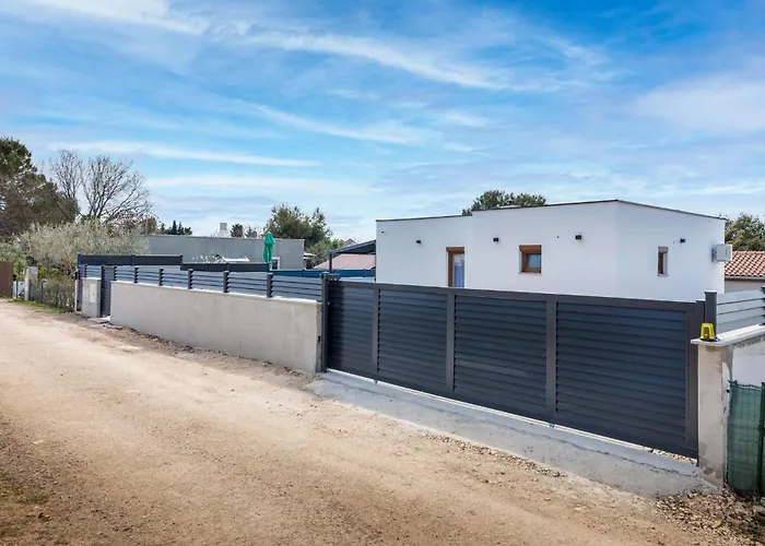 In With House Sea View * Peroj